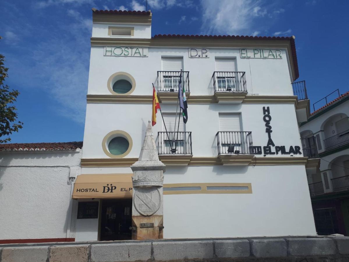 Hostal Dp El Pilar Монестерио Екстериор снимка