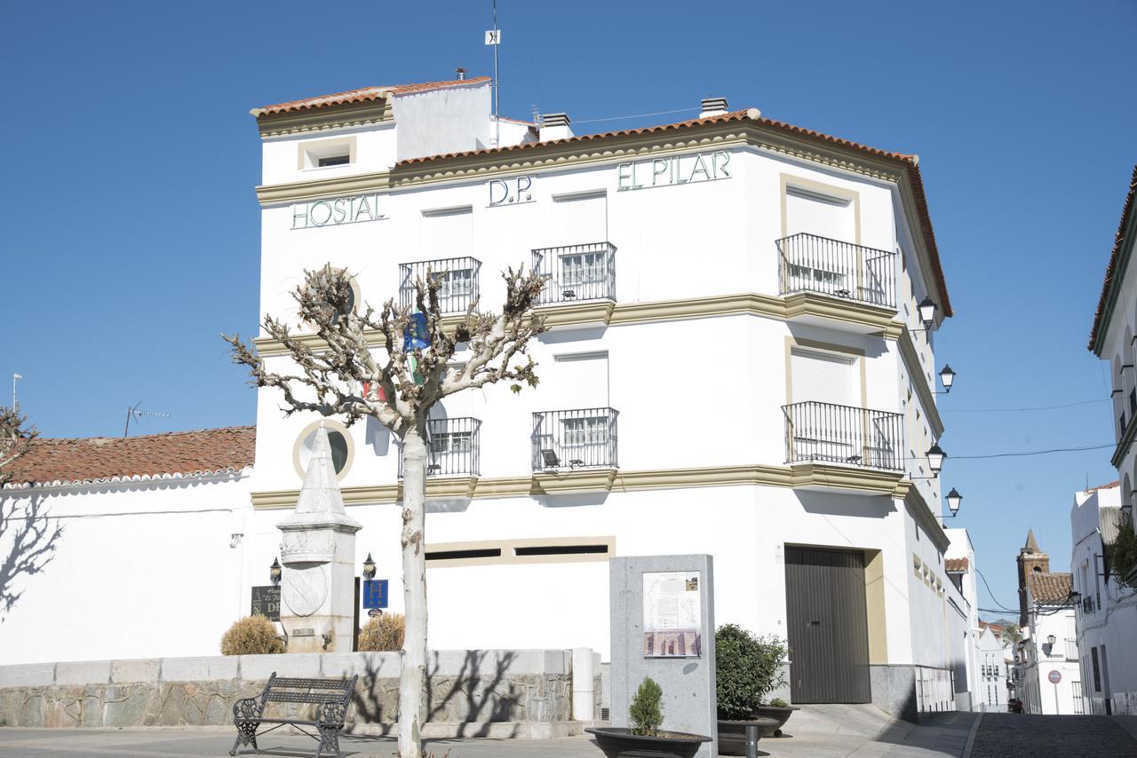 Hostal Dp El Pilar Монестерио Екстериор снимка